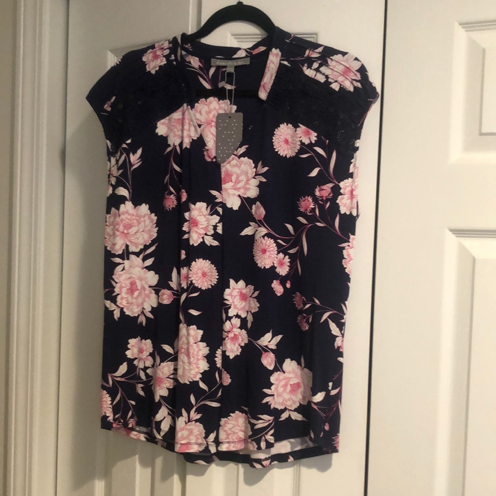 Daniel Rainn Navy & Pink Short Sleeve Brand New Shirt.